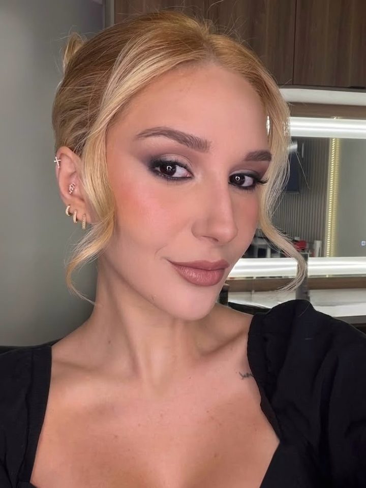 Maquiagem para olhos sensíveis no MV Beauty Studio